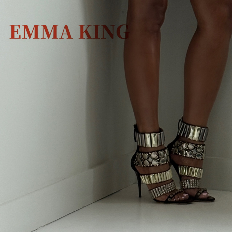 Sandalias con correa en el tob - Summer Clothing Collection reseña y precio